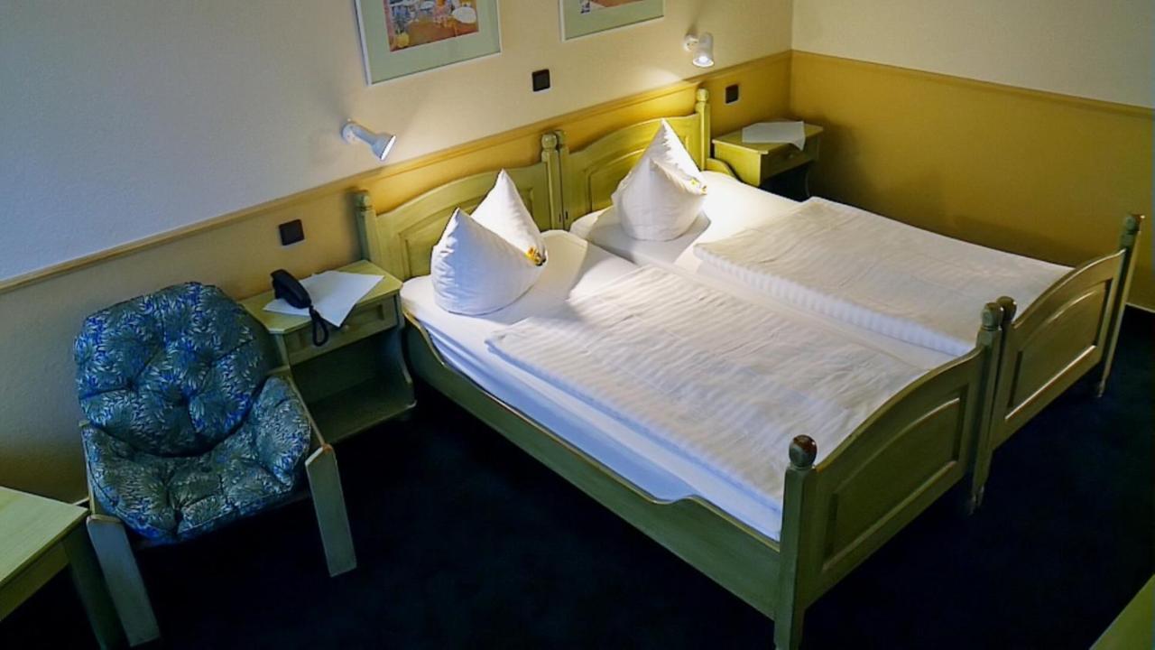 Hotel Restaurant Landluft Aerzen ภายนอก รูปภาพ